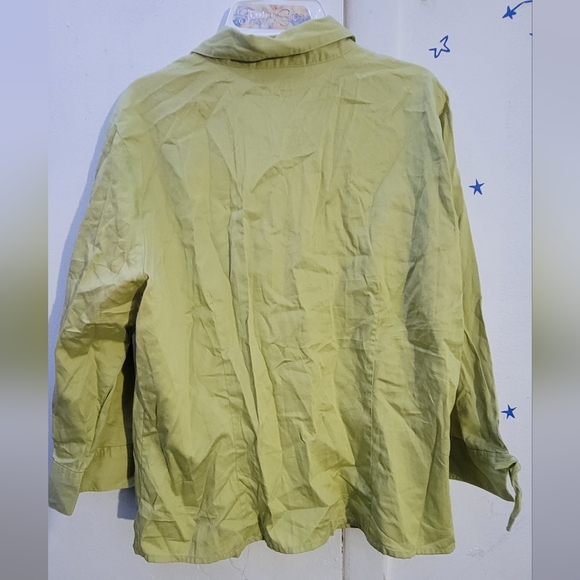 Apostrophe top women green light green Size Medium - Picture 2 of 3